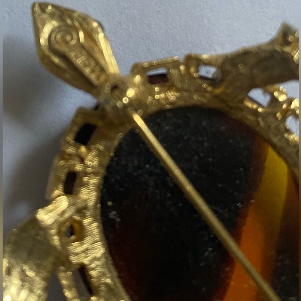Vintage Brooch: High Quality Amber, Green-Stone & Gold Turtle - Picture 6 of 8